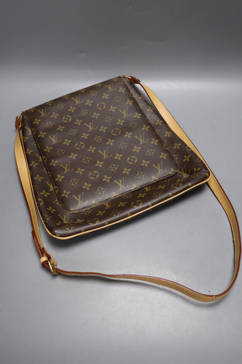 A boxed Louis Vuitton satchel bag, ideal for an iPad, 35 x 31cm
